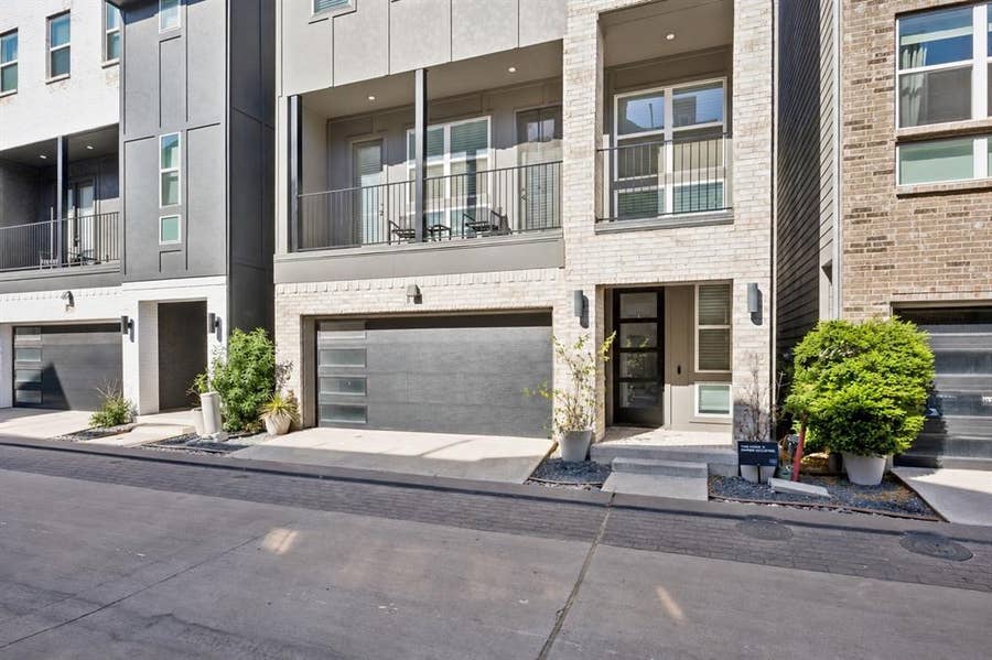 Property photo for 2637 Carolwood Lane, Dallas, TX