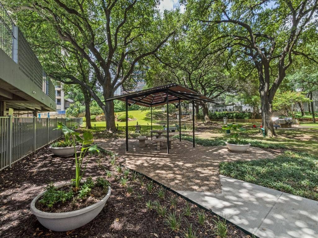 3883 Turtle Creek Boulevard, #1417, Dallas, TX 75219 3883 Turtle Creek Boulevard, #1417, Dallas, TX 75219