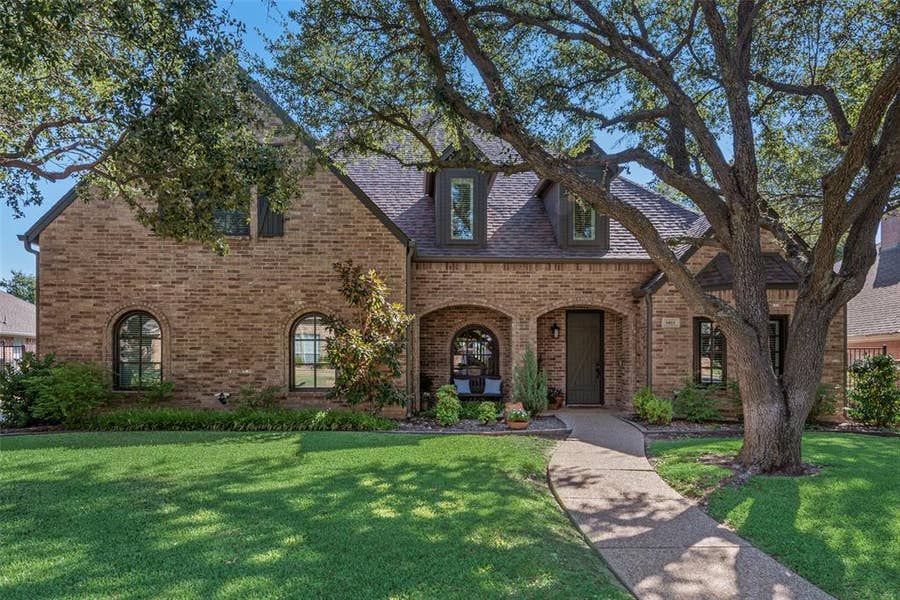 Property photo for 6813 Vista Ridge Drive E, Fort Worth, TX