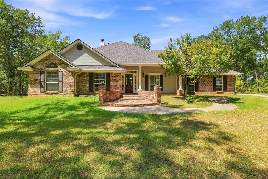 Property photo for 8149 Southdowns Drive, Shreveport, LA