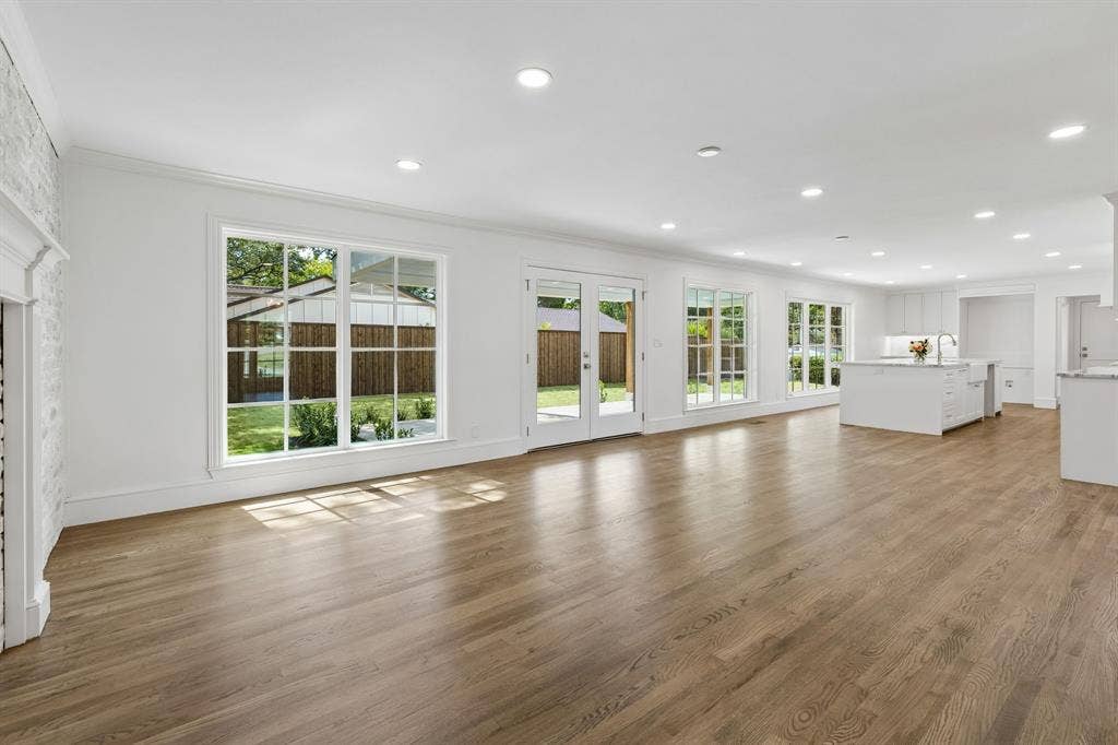 13907 Carillon Drive, Dallas, TX 75240