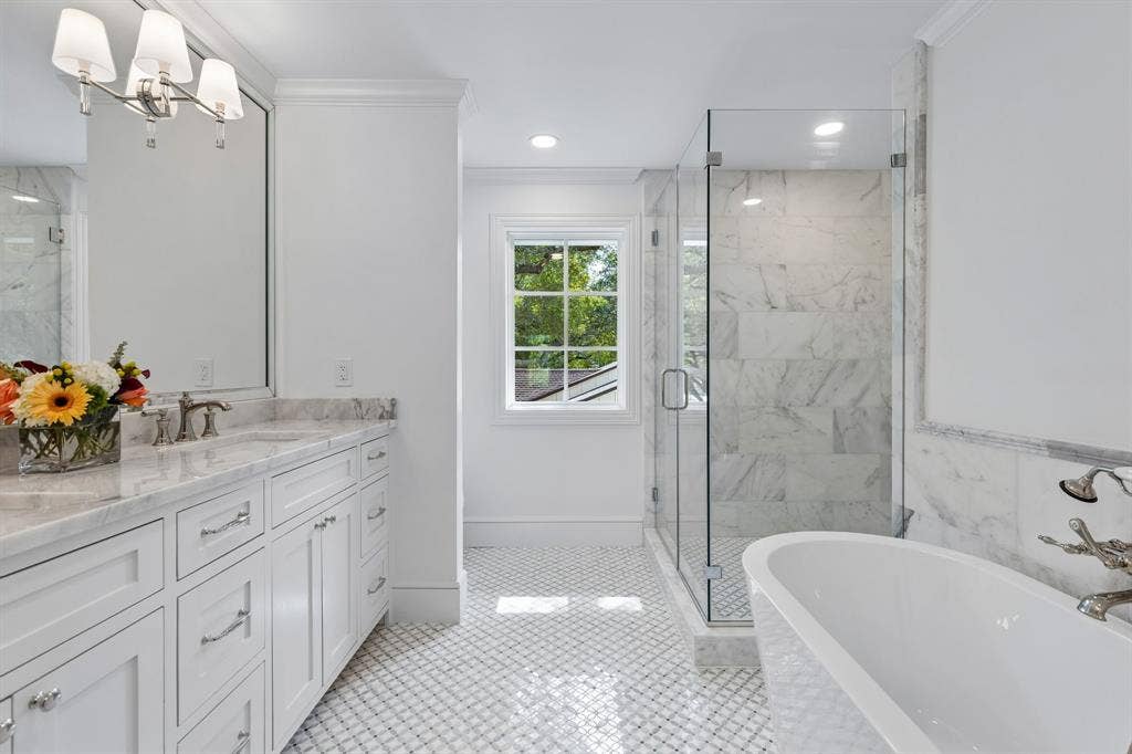 13907 Carillon Drive, Dallas, TX 75240