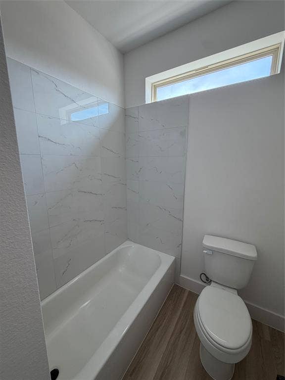 5634 Mesa Circle, Dallas, TX 75235 Jack & Jill Bath
