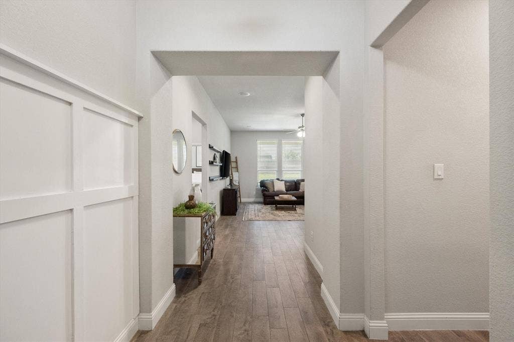 5600 Log Cabin Court, Midlothian, TX 76065