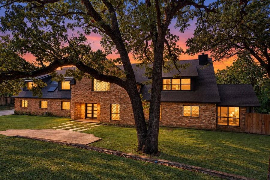 Property photo for 2114 Coral Drive, Arlington, TX