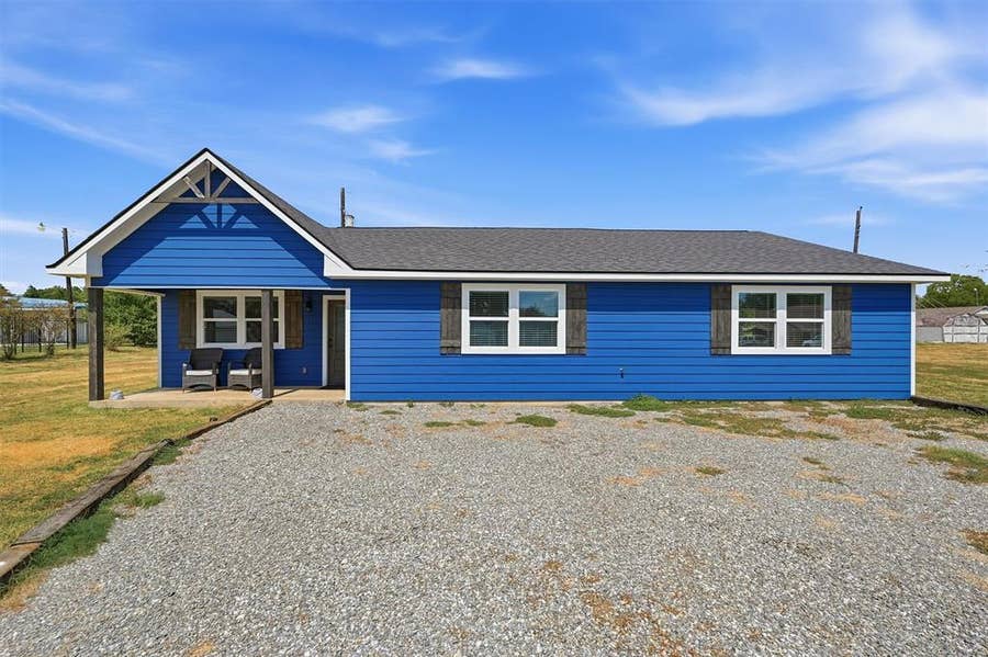 Property photo for 61 Lee Boulevard, Pottsboro, TX