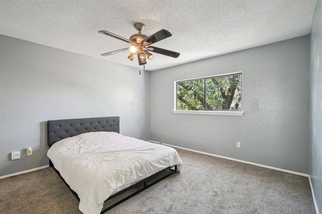 2307 Harrington Court, Euless, TX 76039 Secondary Bedroom
