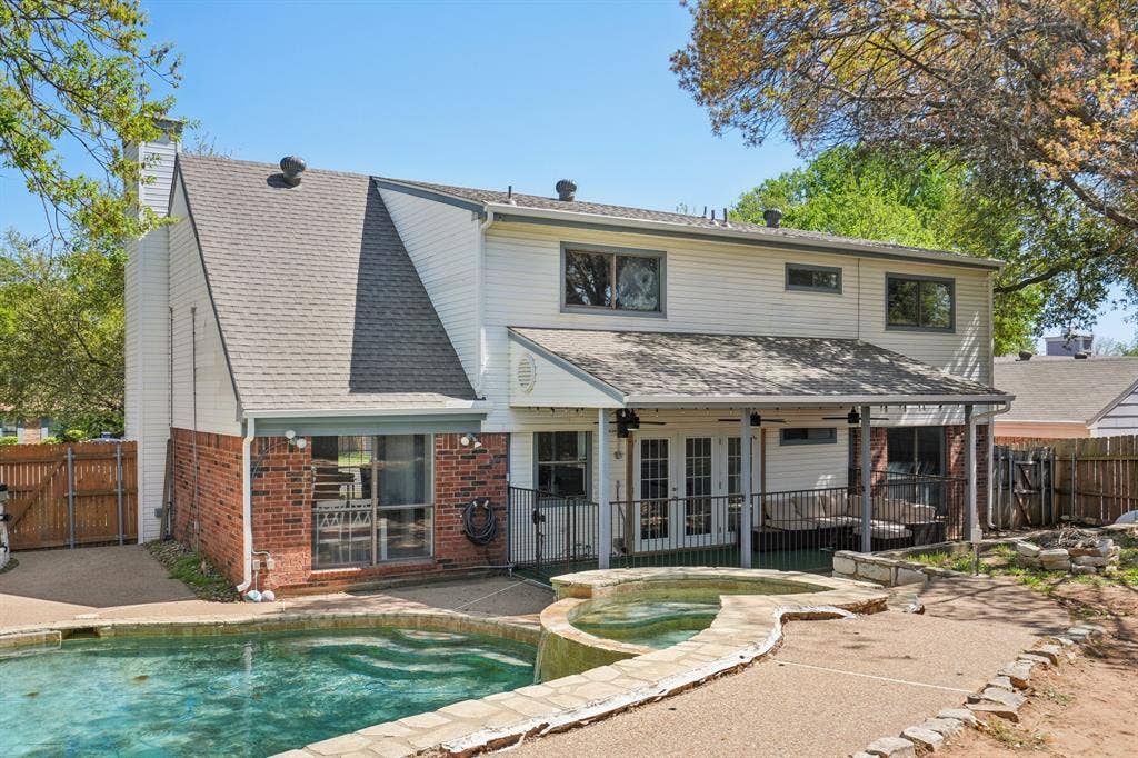 2307 Harrington Court, Euless, TX 76039 Pool