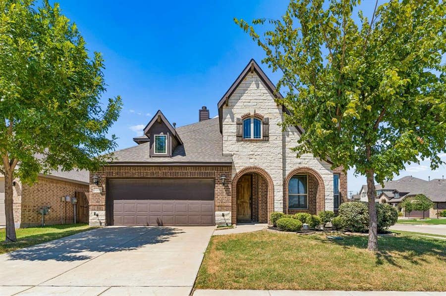 Property photo for 3101 Summer Star Lane, Mesquite, TX