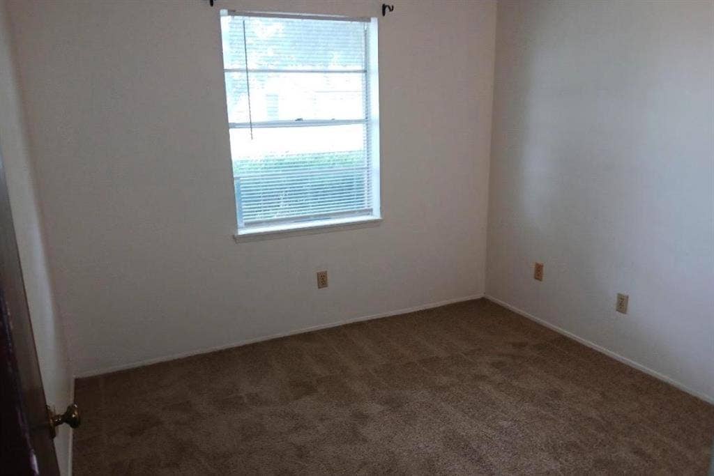 1110 Cielo Vista Drive, Grand Prairie, TX 75052 1110 Cielo Vista Drive, Grand Prairie, TX 75052