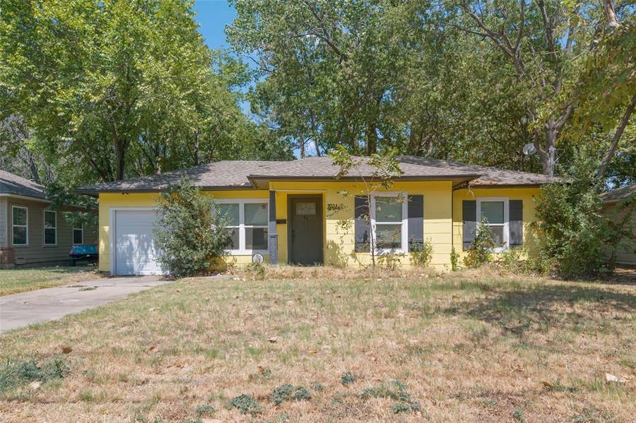 Property photo for 608 Westway Street, Denton, TX