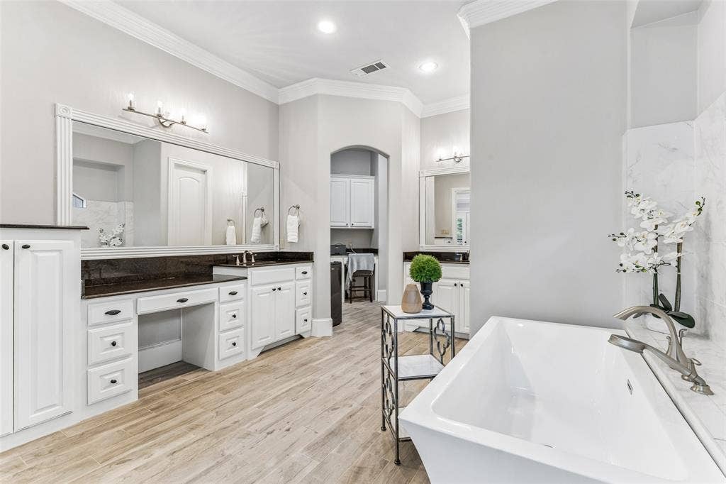 5814 Meaders Lane, Dallas, TX 75230 5814 Meaders Lane, Dallas, TX 75230