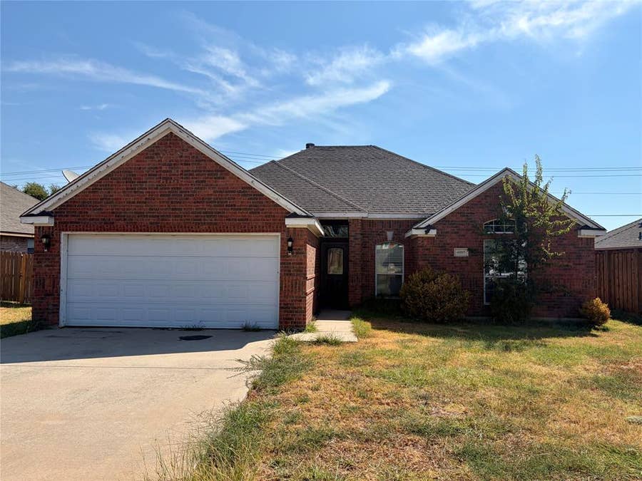 Property photo for 4005 Windmill Drive, Sanger, TX