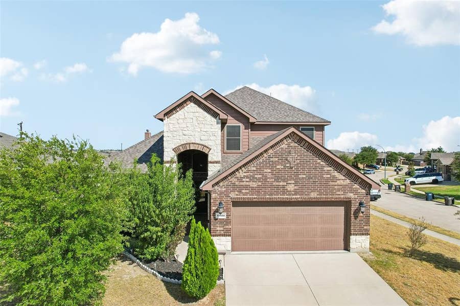 Property photo for 11100 Dunlavin Court, Fort Worth, TX