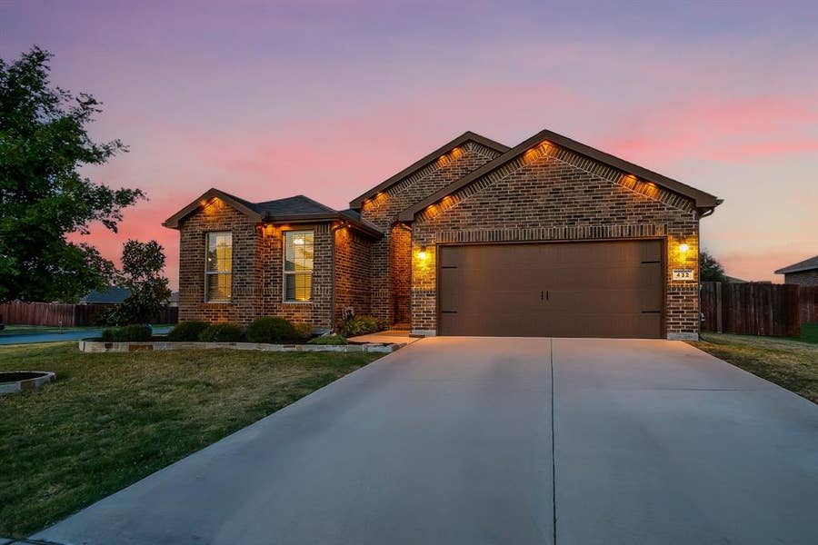 Property photo for 432 Windsail Lane, Azle, TX