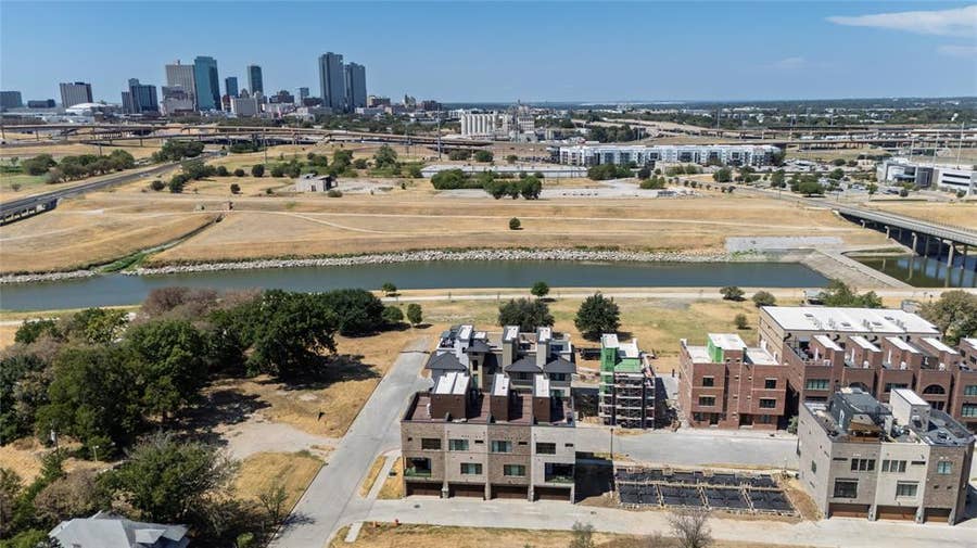 Property photo for 449 S Rayner Street, Fort Worth, TX