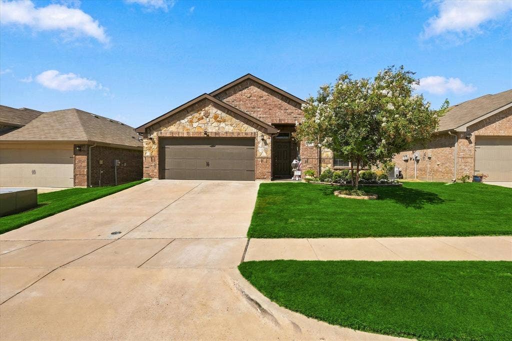 2504 Hadley Street, Weatherford, TX 76087 2504 Hadley Street, Weatherford, TX 76087