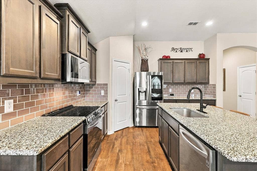 2504 Hadley Street, Weatherford, TX 76087 2504 Hadley Street, Weatherford, TX 76087