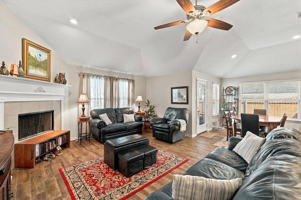 2504 Hadley Street, Weatherford, TX 76087 2504 Hadley Street, Weatherford, TX 76087