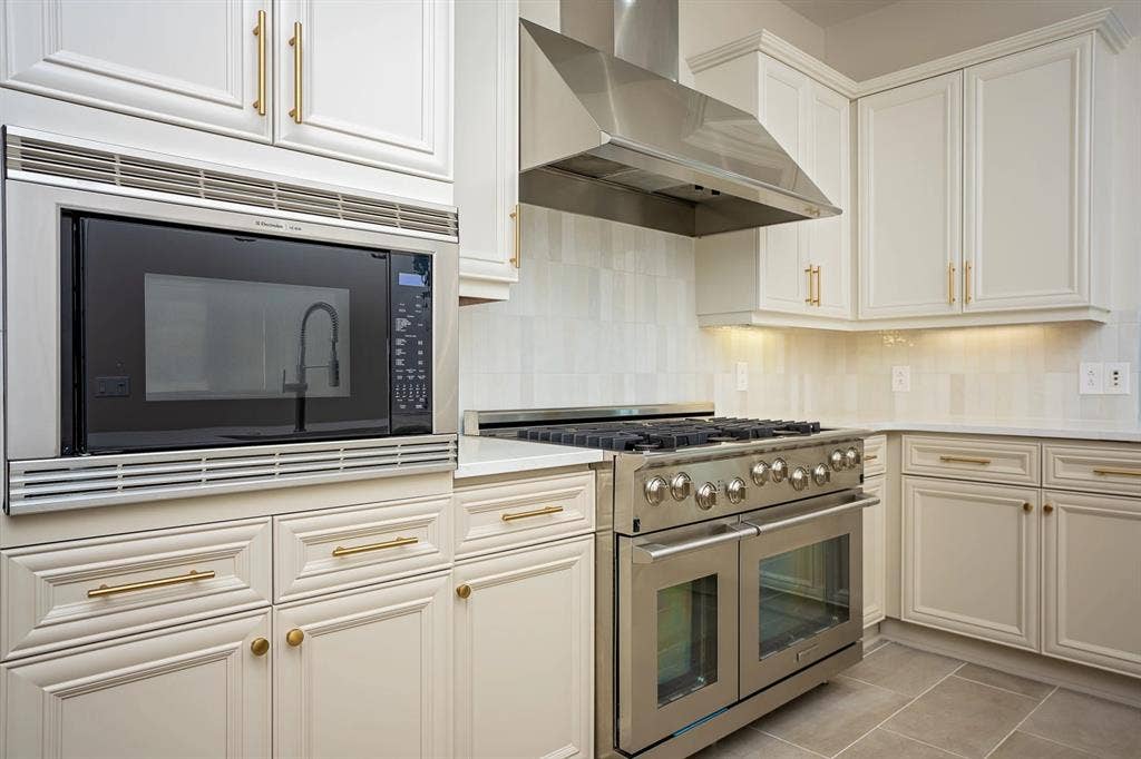 8066 Park Lane, #2015, Dallas, TX 75231 8066 Park Lane, #2015, Dallas, TX 75231