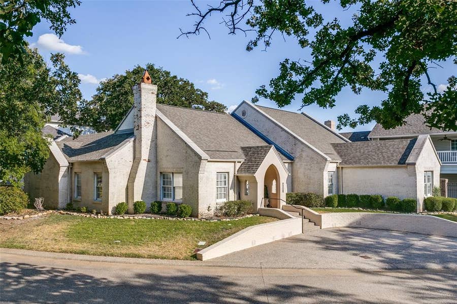 Property photo for 1208 Kelpie Court, Fort Worth, TX