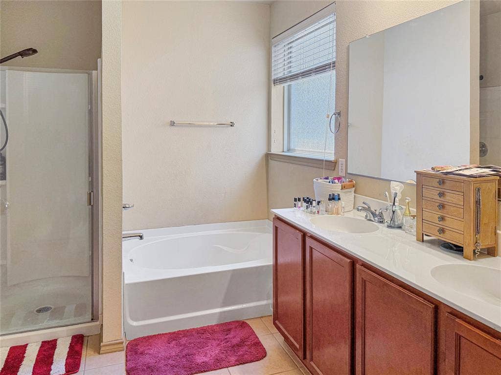 1805 Overlook Drive, Lancaster, TX 75146 1805 Overlook Drive, Lancaster, TX 75146