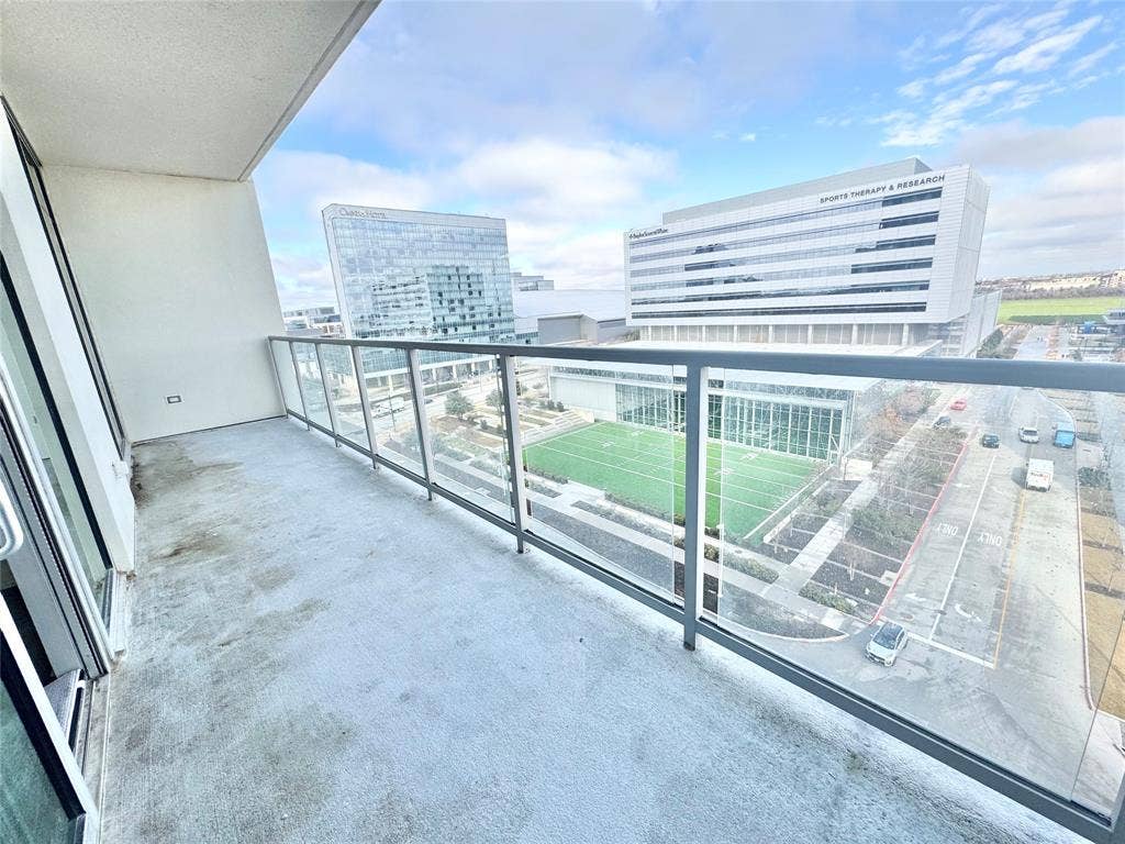 6911 Cowboys Way, #803, Frisco, TX 75034 View of balcony
