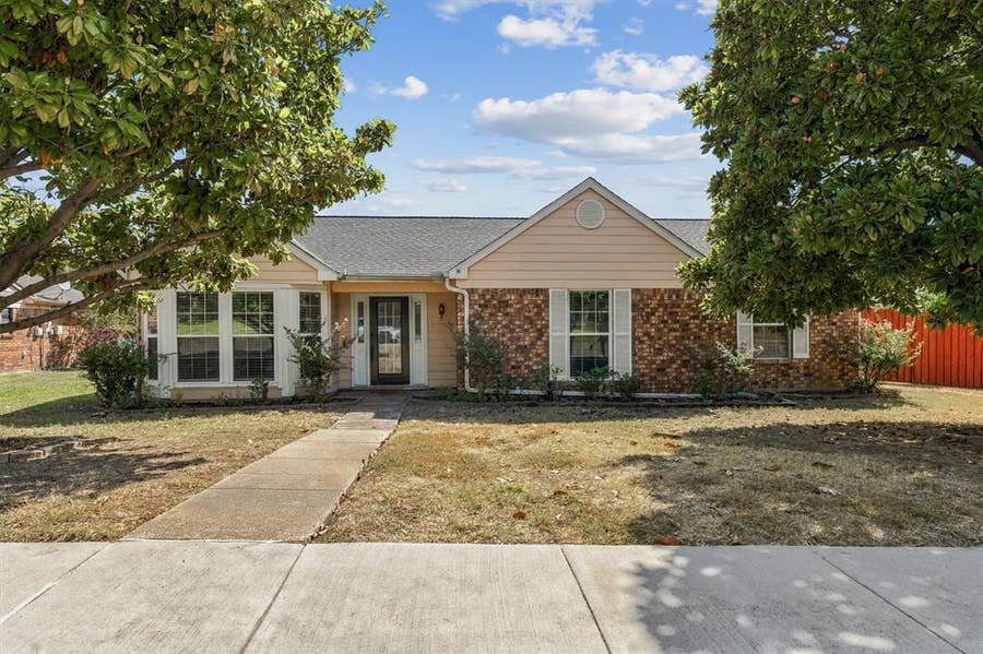 Property photo for 266 Barclay Avenue, Coppell, TX