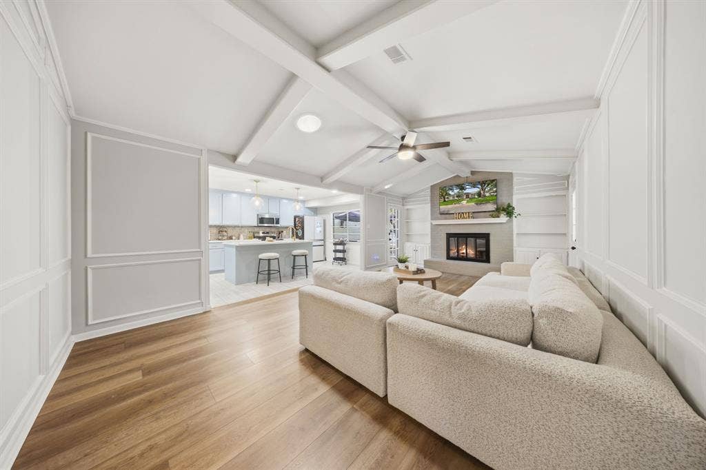 1707 Carlton Drive, Arlington, TX 76015 1707 Carlton Drive, Arlington, TX 76015