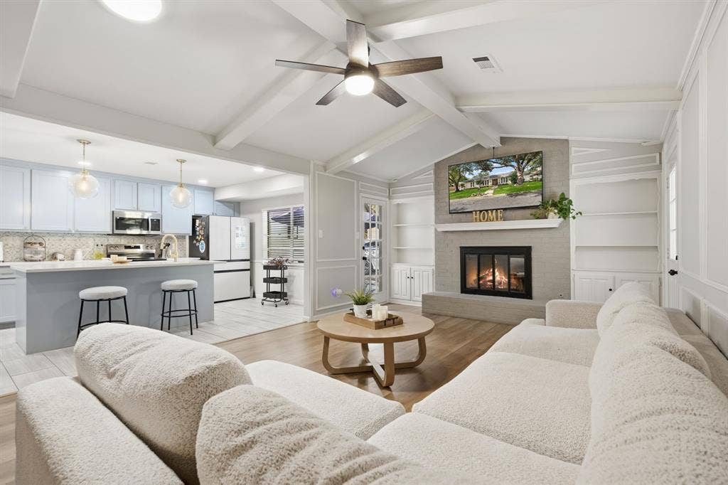 1707 Carlton Drive, Arlington, TX 76015 1707 Carlton Drive, Arlington, TX 76015