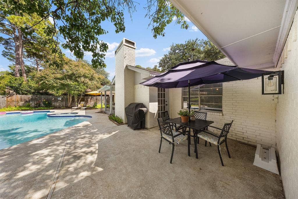 1707 Carlton Drive, Arlington, TX 76015 1707 Carlton Drive, Arlington, TX 76015