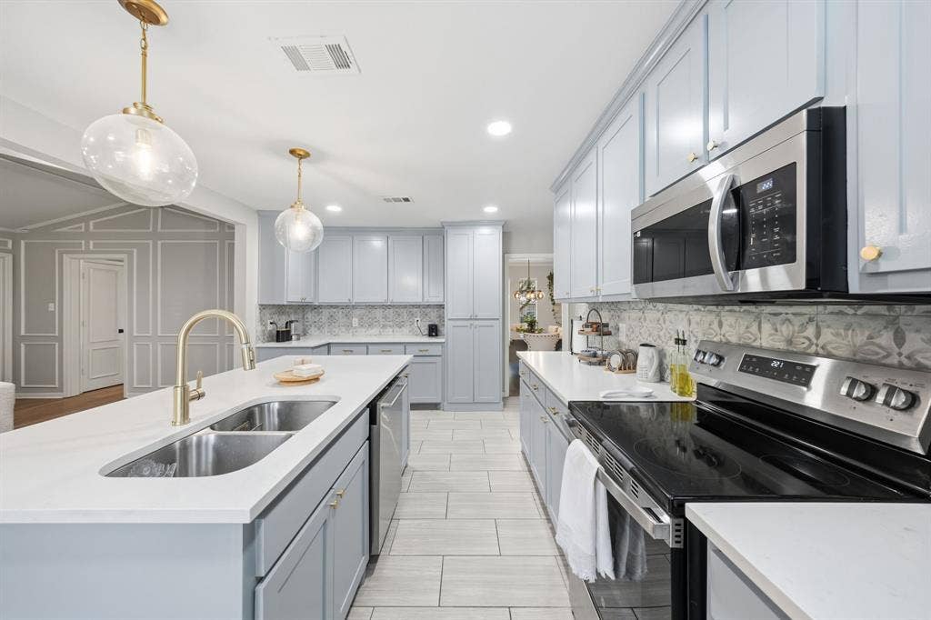1707 Carlton Drive, Arlington, TX 76015 1707 Carlton Drive, Arlington, TX 76015