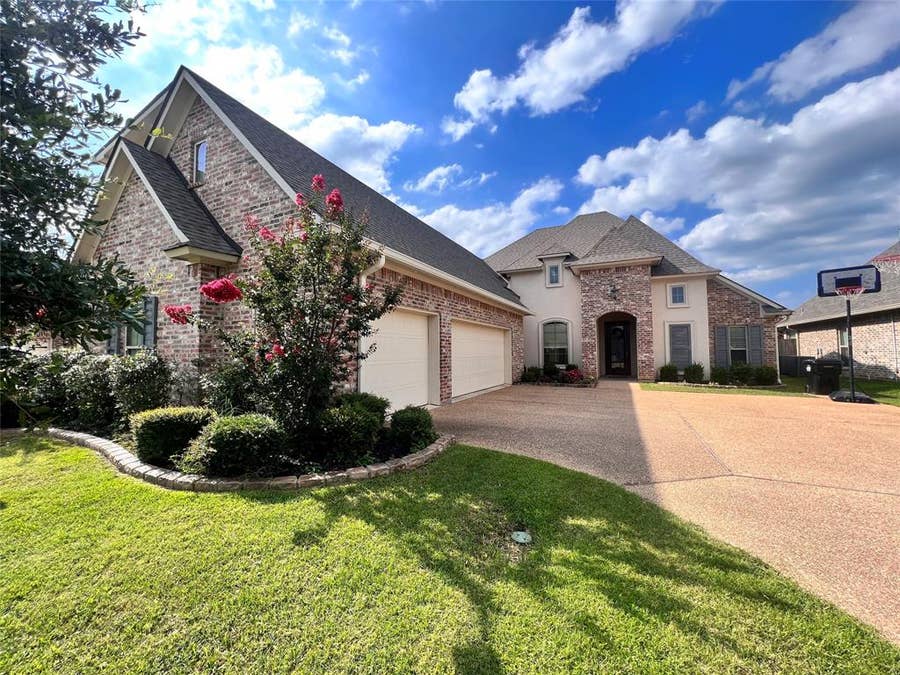 Property photo for 725 Dumaine Drive, Bossier City, LA