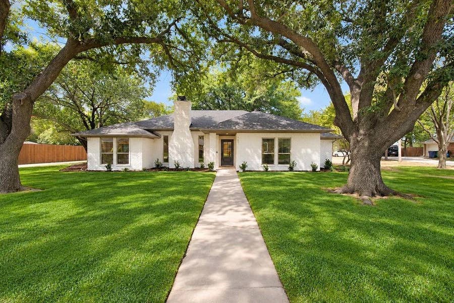 Property photo for 141 Baird Circle, Highland Village, TX