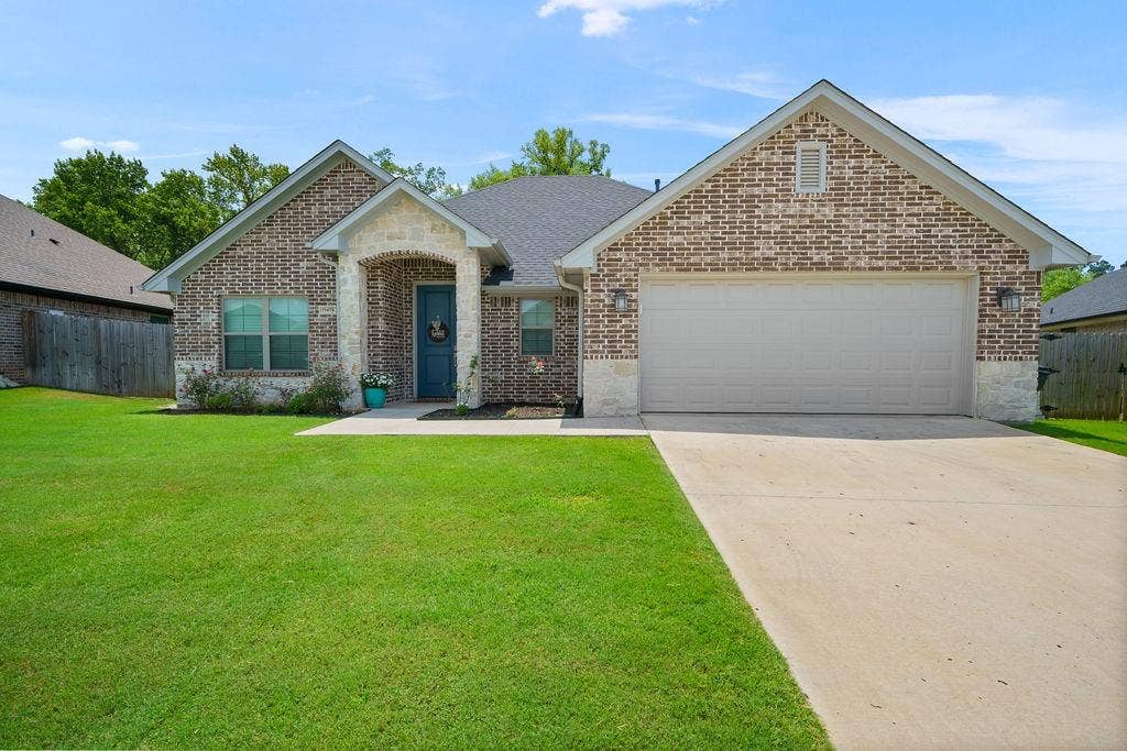 11479 Lindsey Garden Drive, Tyler, TX 75709 11479 Lindsey Garden Drive, Tyler, TX 75709