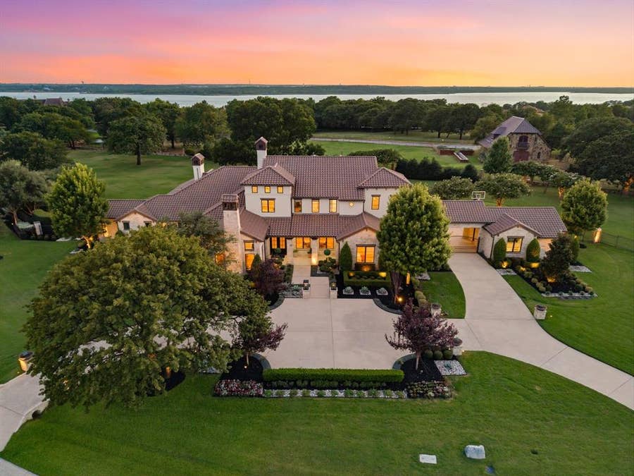 Property photo for 1813 Genevieve Court, Flower Mound, TX