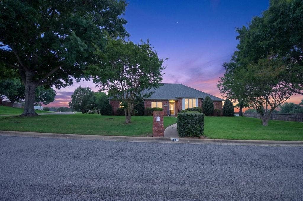 800 Rico, Athens, TX 75751 800 Rico, Athens, TX 75751