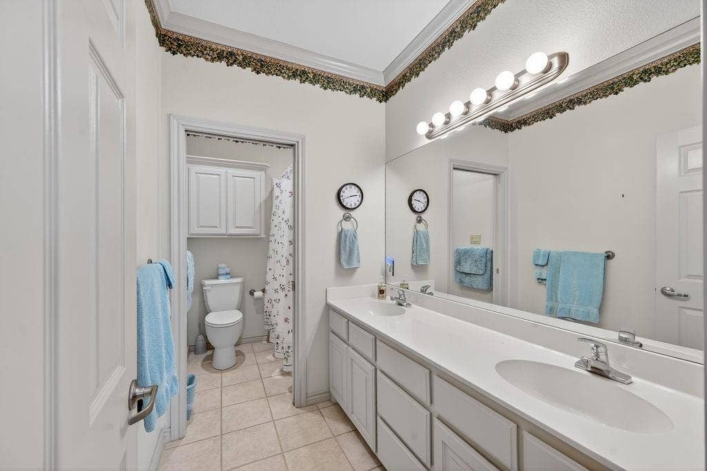 800 Rico, Athens, TX 75751 800 Rico, Athens, TX 75751