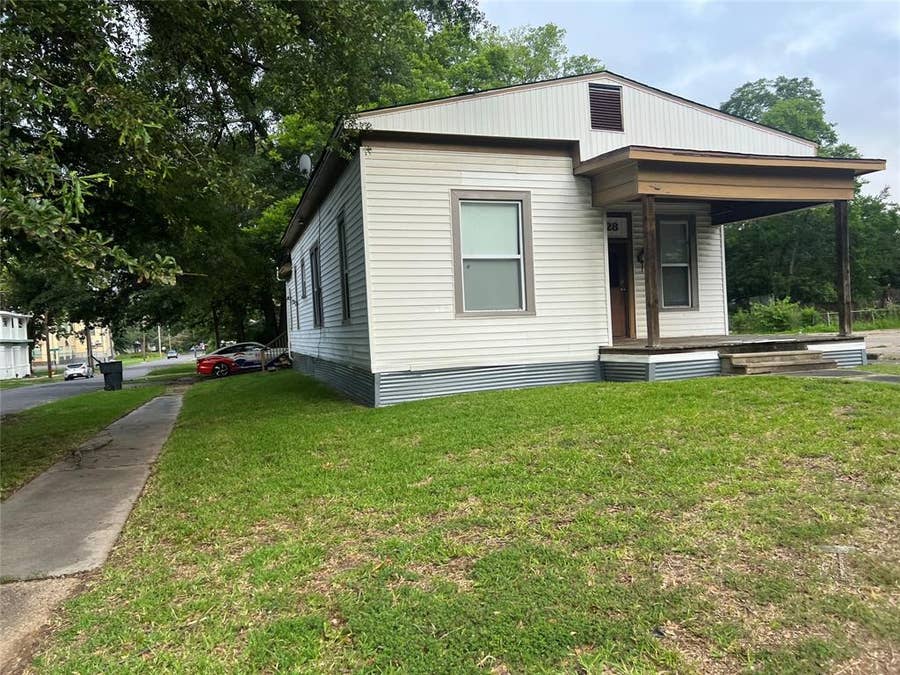 Property photo for 1728 Highland Avenue, Shreveport, LA