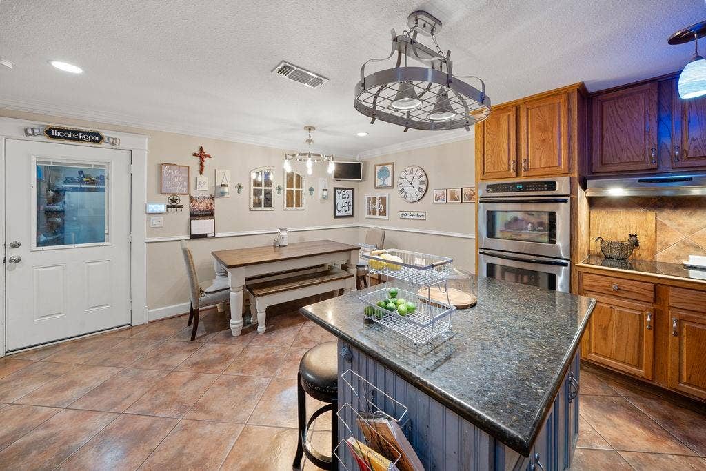 13840 CR 2122, Tyler, TX 75707 13840 CR 2122, Tyler, TX 75707