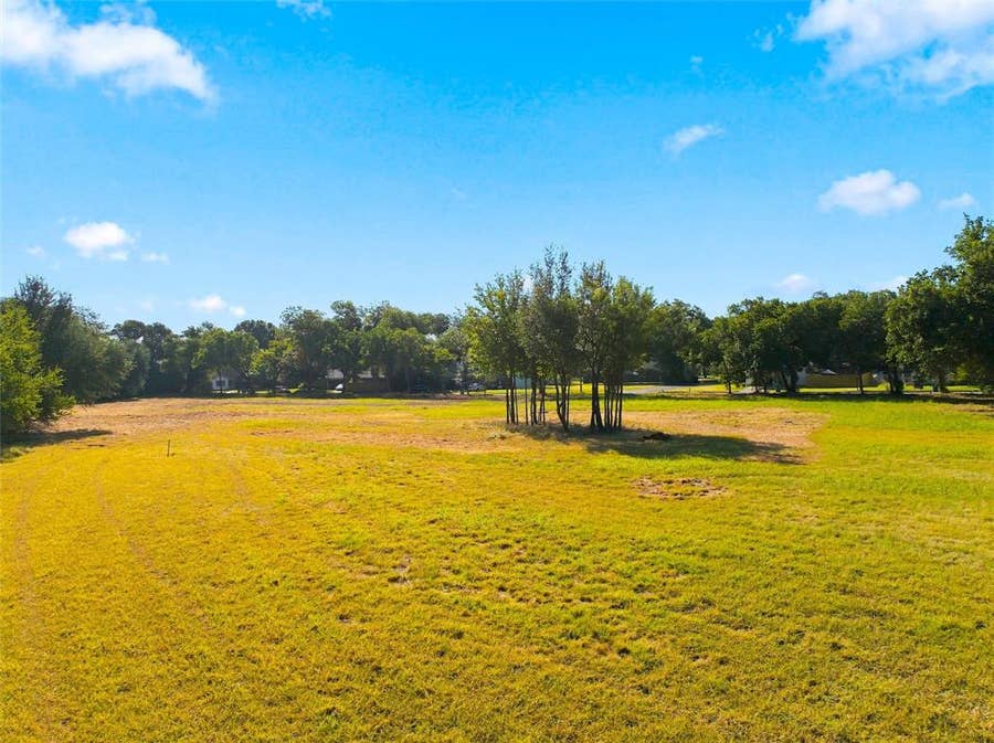 Property photo for 305 N Avenue Q, Clifton, TX