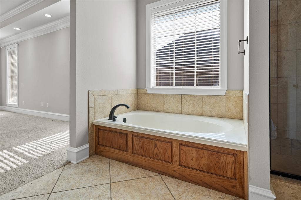 2322 Kingsmill Circle, Tyler, TX 75703 2322 Kingsmill Circle, Tyler, TX 75703