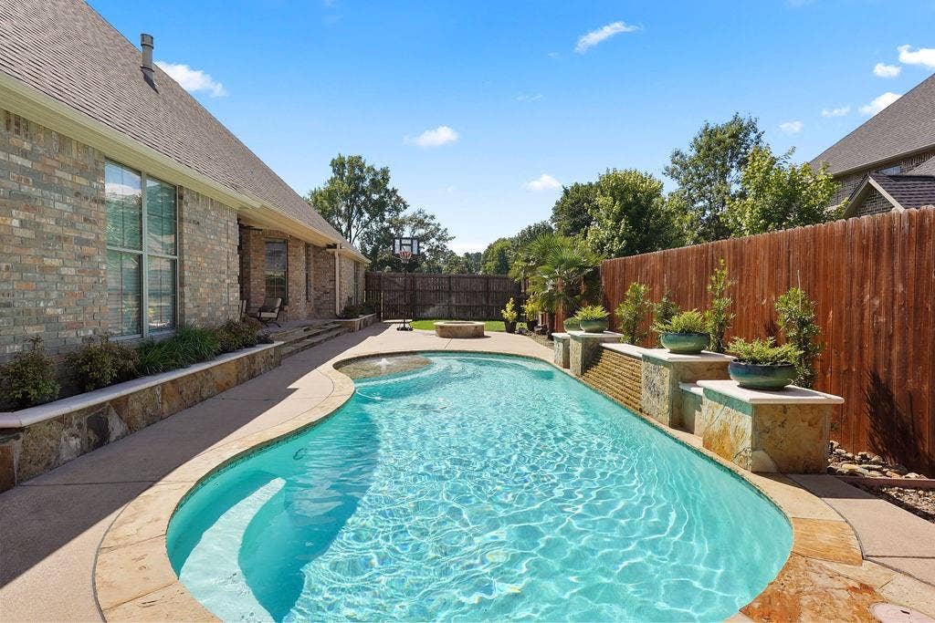 2322 Kingsmill Circle, Tyler, TX 75703 2322 Kingsmill Circle, Tyler, TX 75703
