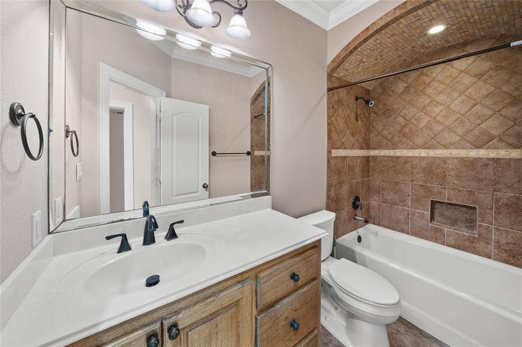 2322 Kingsmill Circle, Tyler, TX 75703 2322 Kingsmill Circle, Tyler, TX 75703