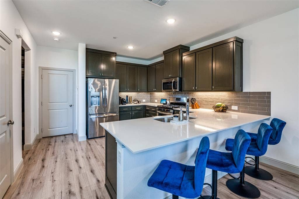 8725 Phoebe Road, Frisco, TX 75035 8725 Phoebe Road, Frisco, TX 75035