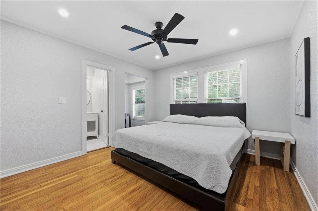 2614 Roanoke Avenue, Dallas, TX 75235 2614 Roanoke Avenue, Dallas, TX 75235