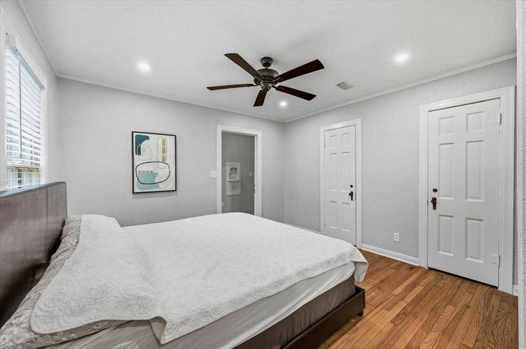 2614 Roanoke Avenue, Dallas, TX 75235 2614 Roanoke Avenue, Dallas, TX 75235