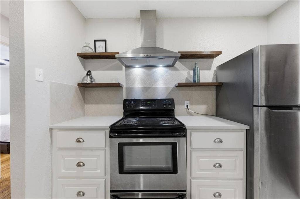 2614 Roanoke Avenue, Dallas, TX 75235 2614 Roanoke Avenue, Dallas, TX 75235