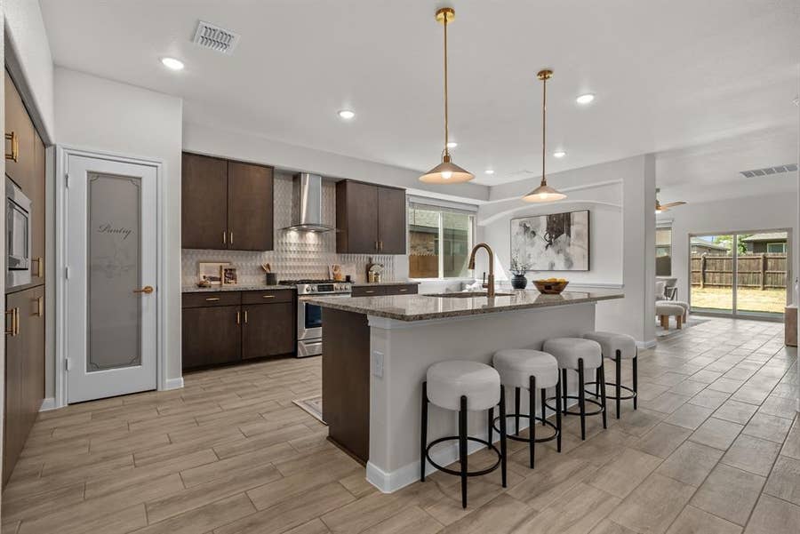 Property photo for 1112 Goldenrod Drive, Godley, TX