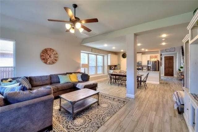 616 Crockett Drive, Lavon, TX 75166 616 Crockett Drive, Lavon, TX 75166